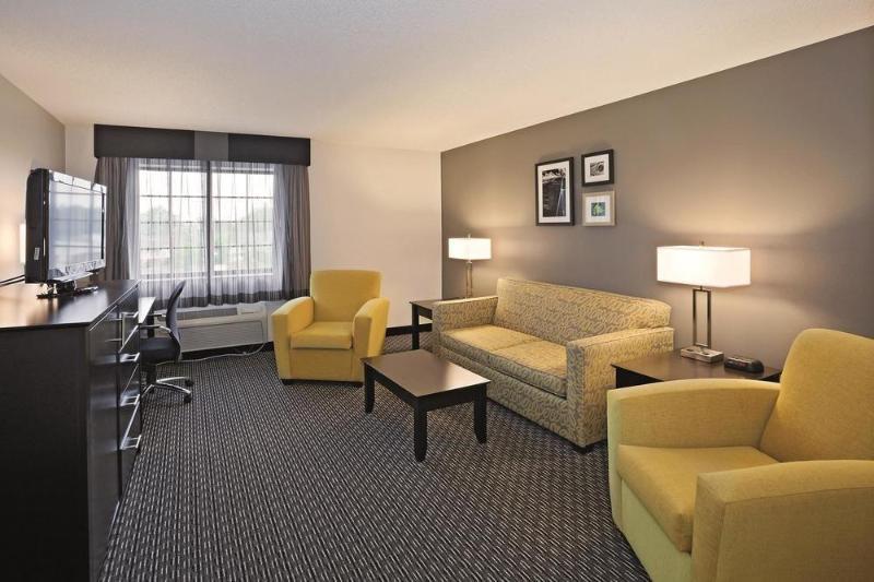 Knights Inn Cleveland/Маседония Экстерьер фото