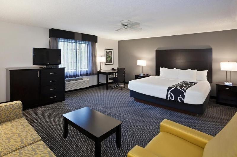 Knights Inn Cleveland/Маседония Экстерьер фото