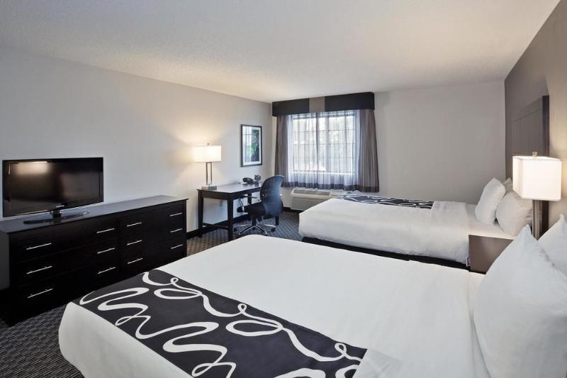 Knights Inn Cleveland/Маседония Экстерьер фото