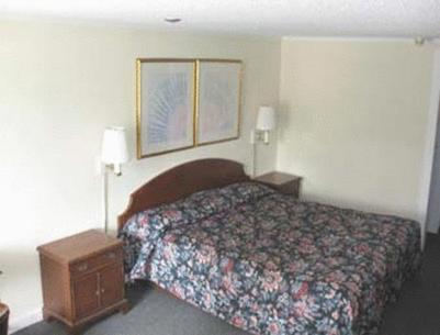Knights Inn Cleveland/Маседония Номер фото